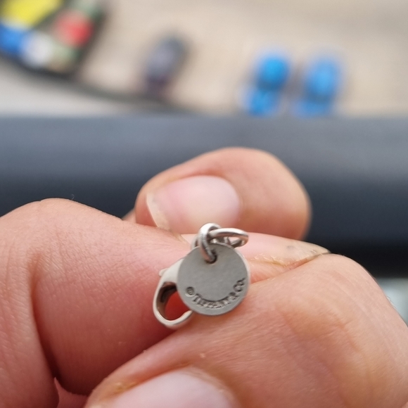 Tiffany & Co 925 Rubedo Mini Heart Bracelet - Picture 5 of 9